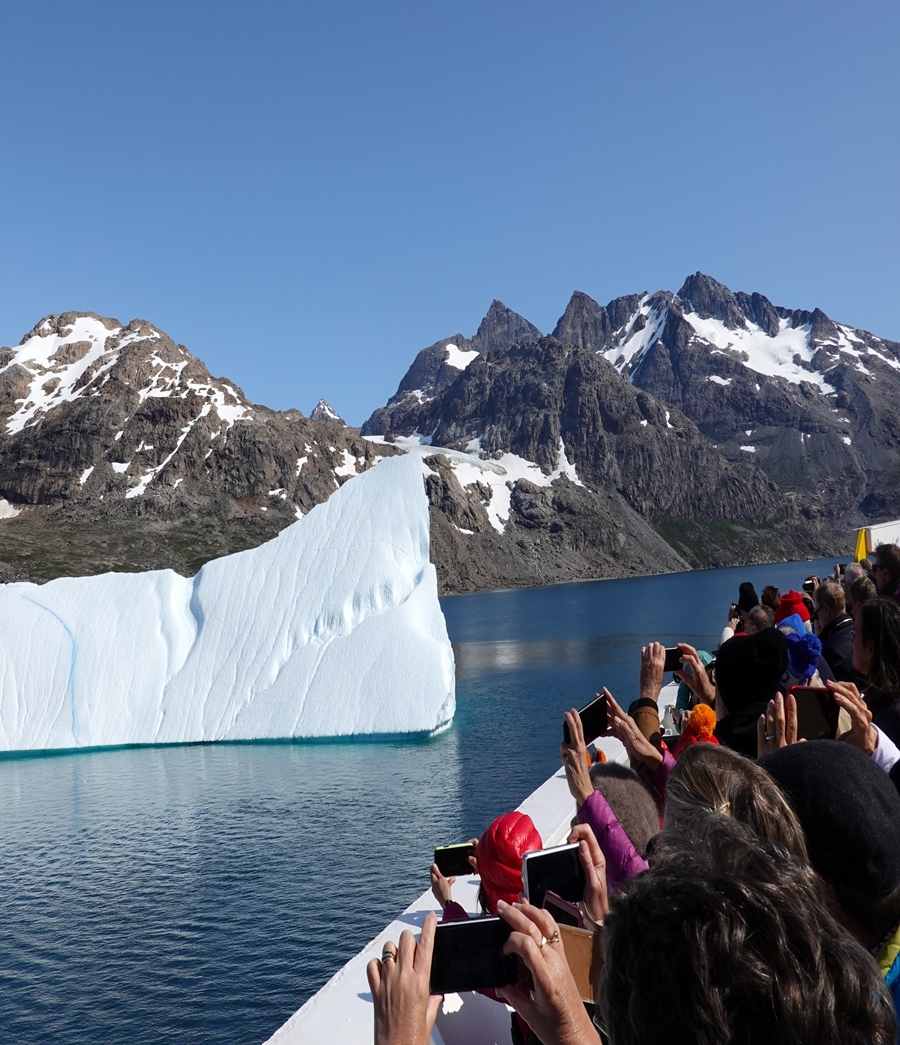 dassel - Ziua 3, 8 august:  Muzeul National al Groenlandei – Croaziera pe fiordul de gheata